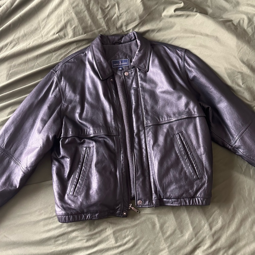 Men’s Black Leather Jacket size large